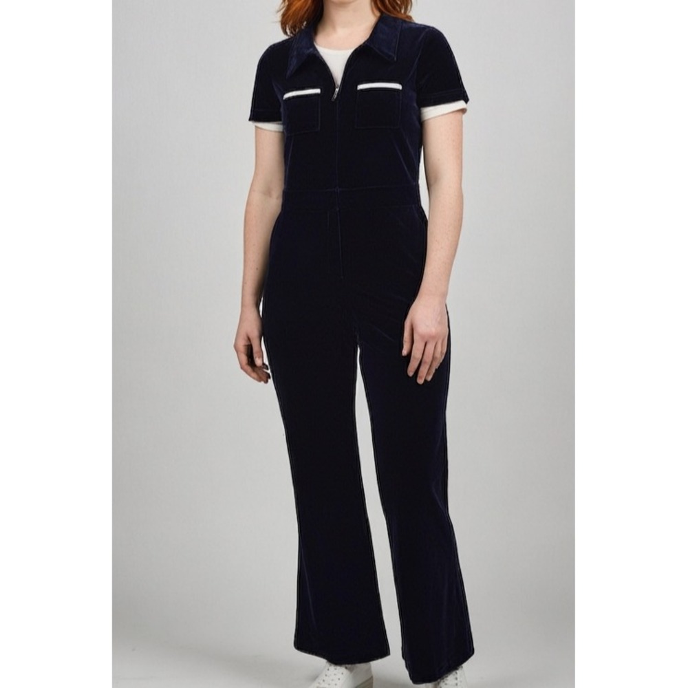 FINESSE Joanna Navy Velvet‎ Flared Jumpsuit – XS (Possibly Tall) – 57" Length